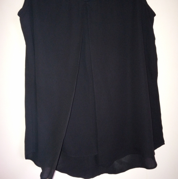Sioni sleeveless pintuck blouse women's size medium - Picture 5 of 7